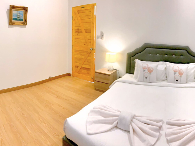 Bedroom 8