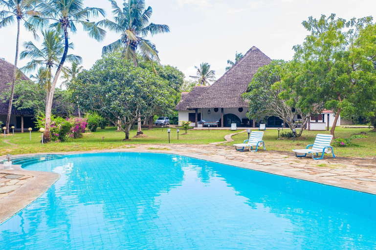 Sport & Beauty 4, Lux Suites Kivulini Cottages Diani, Msambweni