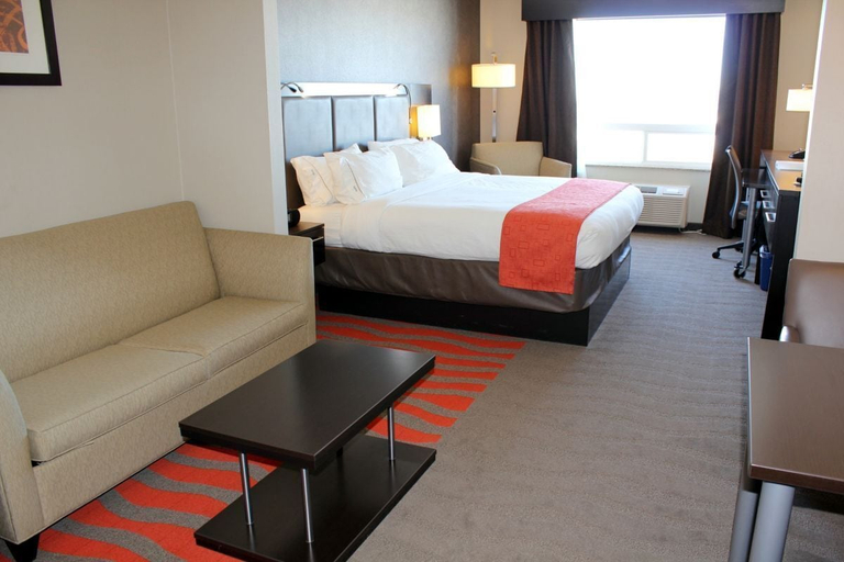Bedroom 3, Chateau Inn & Suites Bonnyville, Division No. 12