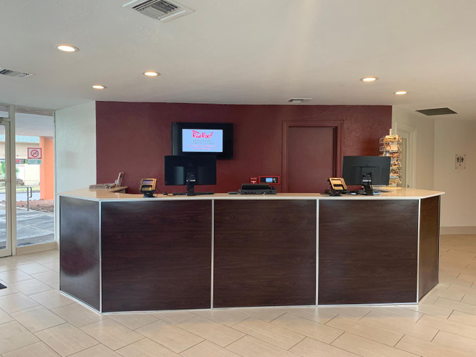 Public Area 3, Red Roof Inn Tucson Downtown – University, Pima