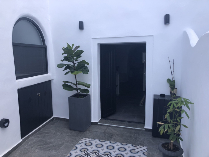Exterior & Views 2, Doukas Caldera Suites Fira, South Aegean