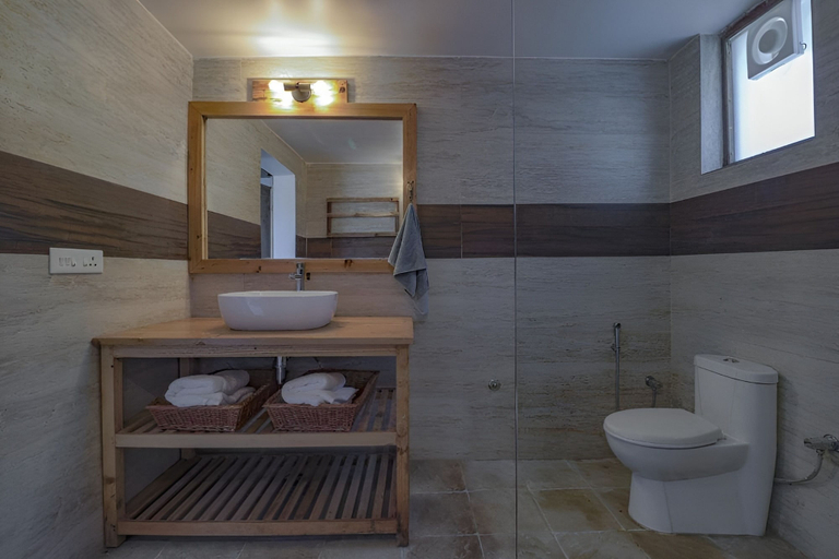 Bathroom, BluSalz Collection Kuriyana Stay, Mussoorie, Dehradun