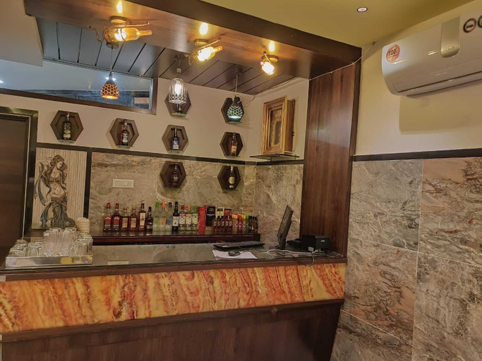 Food & Drinks 5, Hotel Garuda Executive, Latur