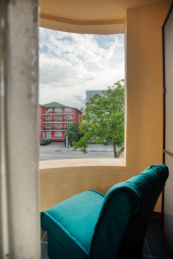 Others 3, Casa Octaral, Agigea