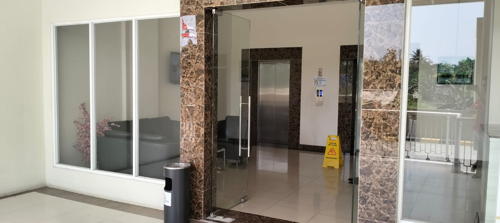 Others 4, Loftvilles Apartment by TIM (free Wi-fi + NETFLIX), South Tangerang