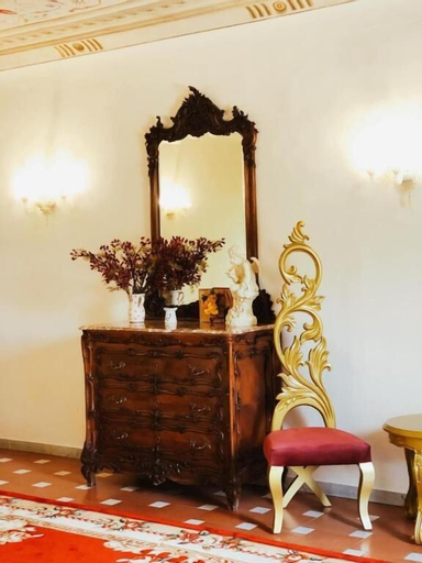 Bedroom 4, Fantastic Garden, Florence