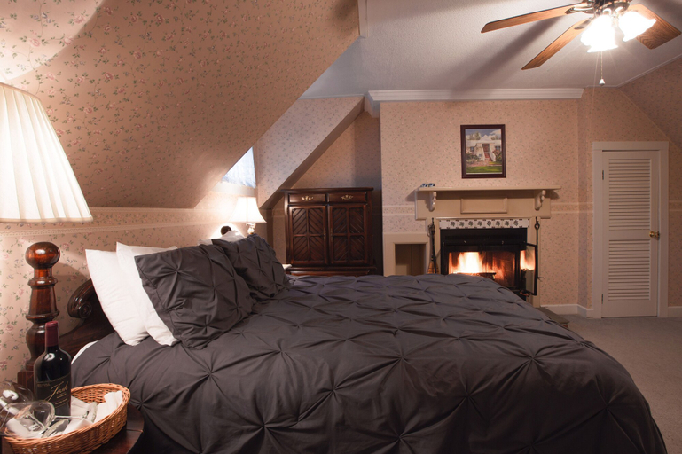 Bedroom 4, Deerfield Valley Inn, Windham