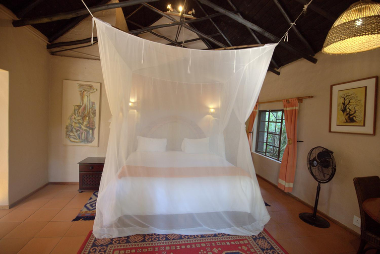 Bedroom 2, Phophonyane Falls Ecolodge, Ntfonjeni