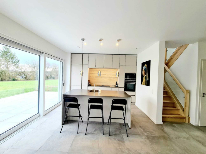 Others 4, Luxurious 5 bedrooms house, Esch-sur-Alzette