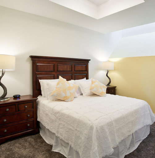 Bedroom 2, Vine Village, Niagara