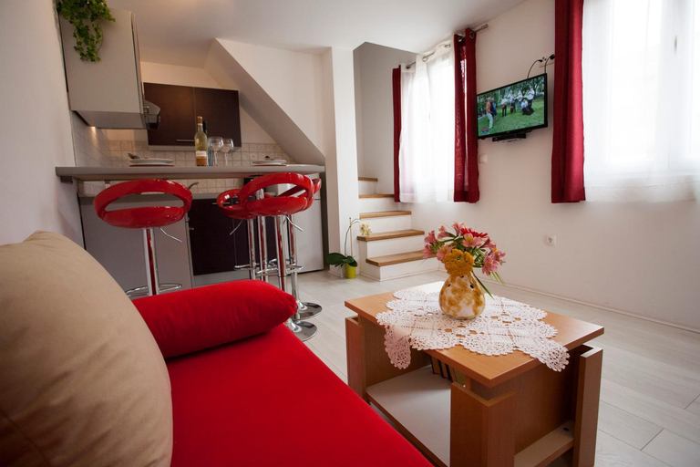 Food & Drinks 5, Superior apartment in Stari Grad, Stari Grad