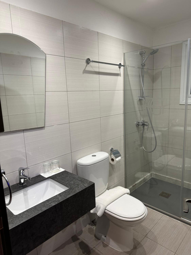 Bathroom 5, Frangiorgio Hotel, Larnaca