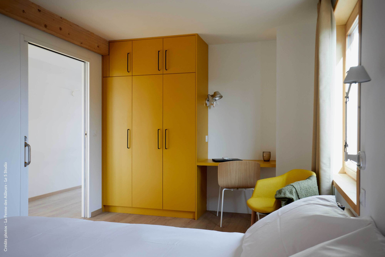 Bedroom 4, La Ferme des Ailleurs, Nord