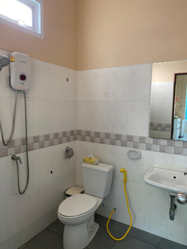 Bathroom 7