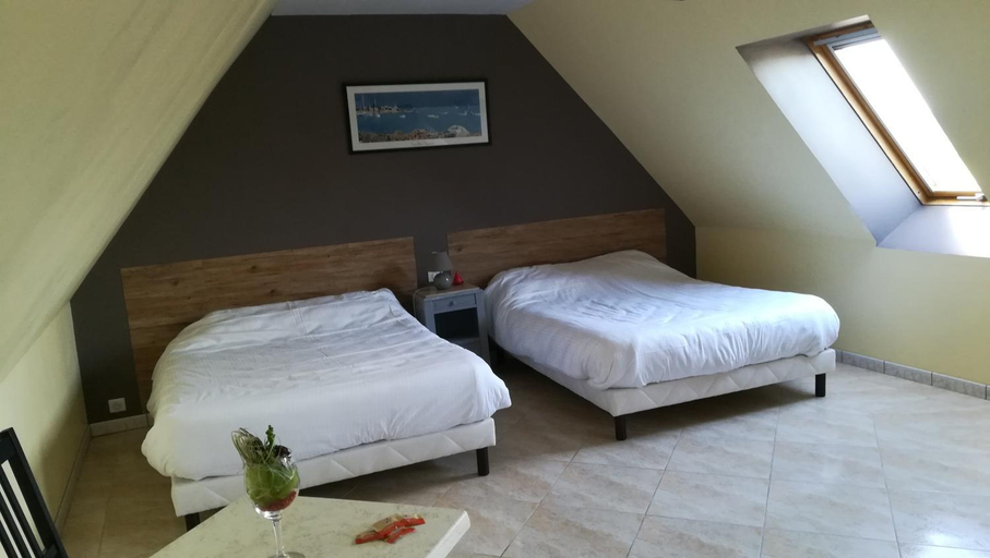 Others 5, Le Marquis De La Guintre, Manche