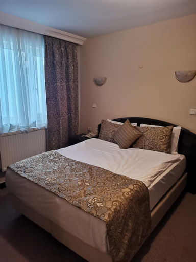 Others 3, Genç Yazıcı Hotel Uludağ, Kestel