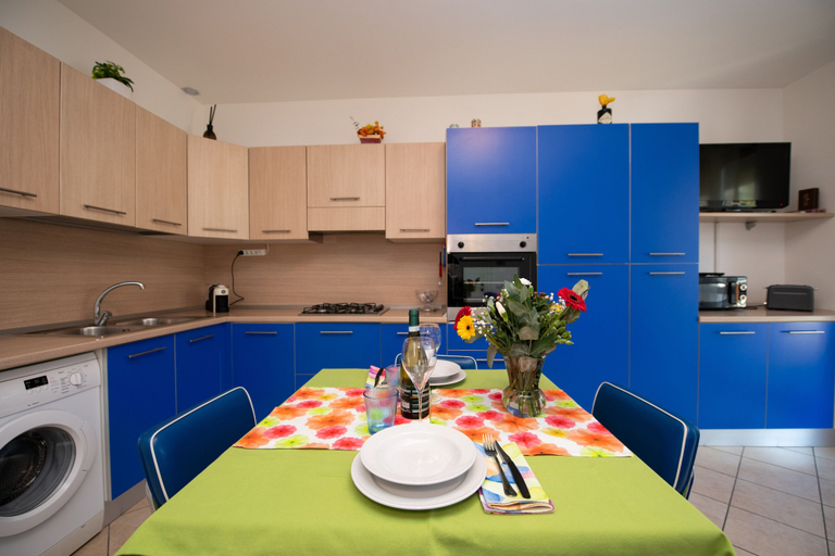Others 4, Casa Blu, Brescia