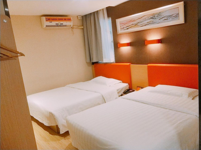 Bedroom 3, 7 Days Premium Chengdu Kuanzhai Alley Metro Station, Chengdu