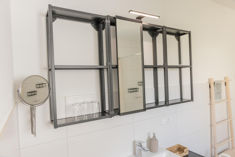 Bathroom 2, Luxury apartment Bad Salzuflen, Lippe