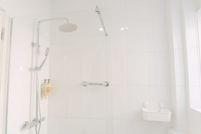Bathroom 3, Oporto Yellow Villas, Porto