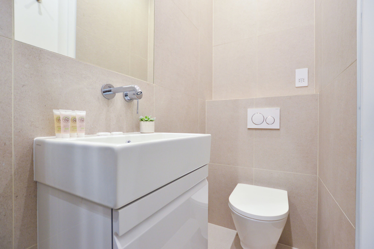 Bathroom 3, West Hampstead Serviced Apartments by Concept Apartments, London