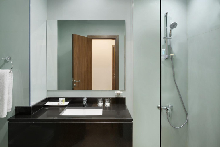Bathroom 4, Ramada Encore by Wyndham Al Khobar Olaya, Al Khobar
