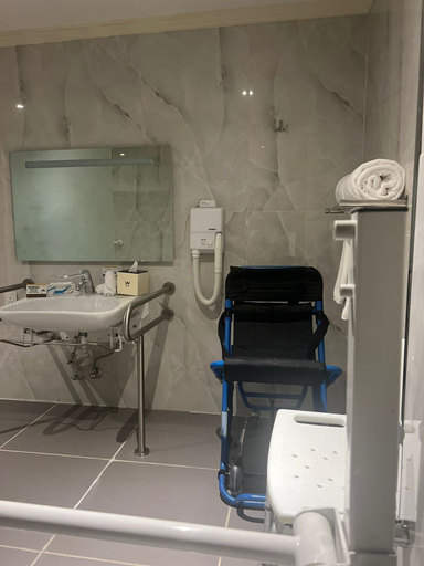 Bathroom 5, WA hotel, Jeddah