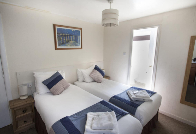 Others 5, Brooklands Hotel, Poole