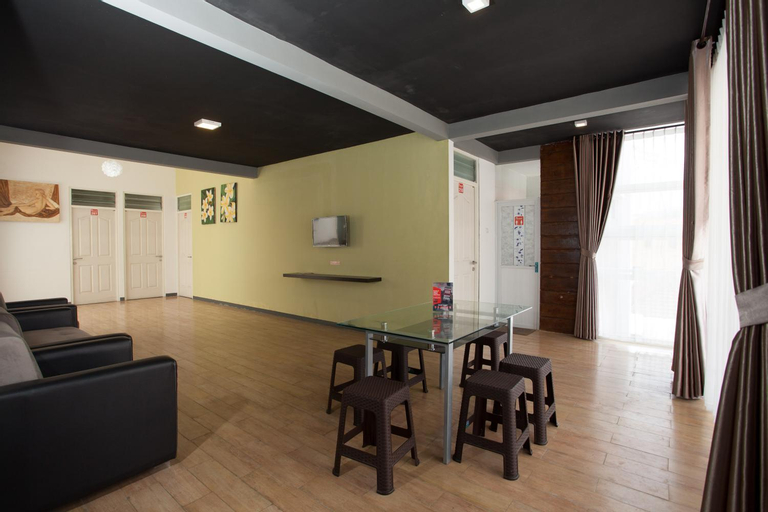 Dining Room 26