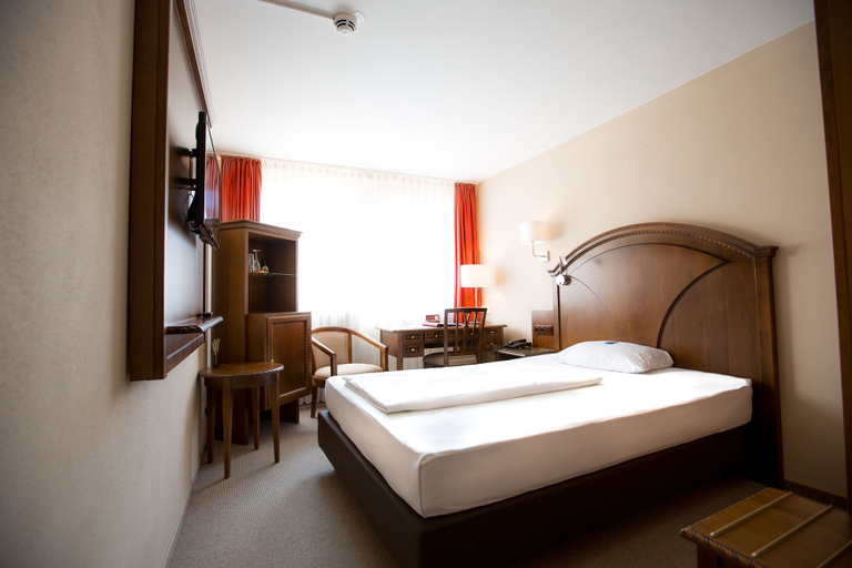 Bedroom 5, Burghotel Nürnberg, Nürnberg