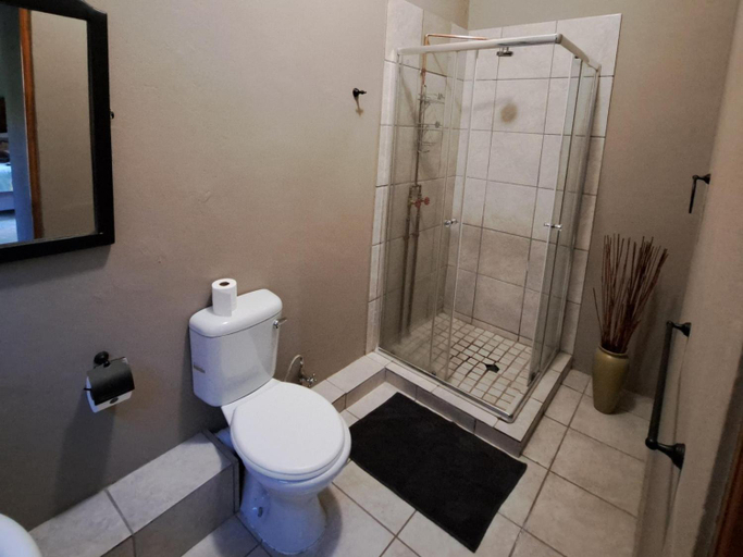 Others 4, Morgenbos Guesthouse, Siyanda