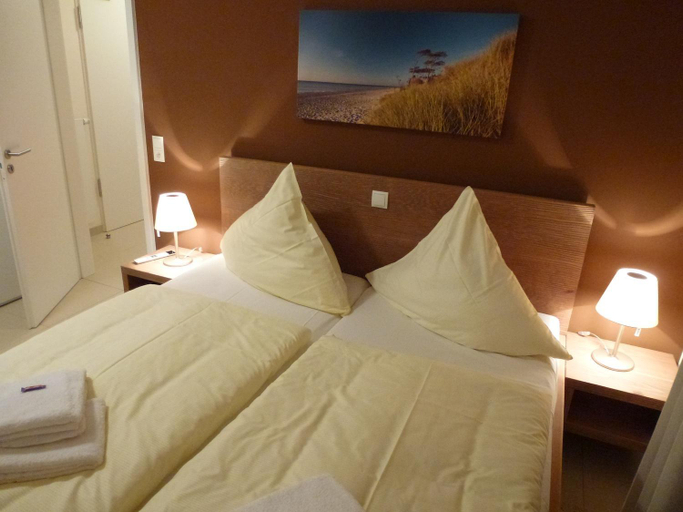 Bedroom 2, Ostsee Lodges mit Wellnessbereich, Ostholstein