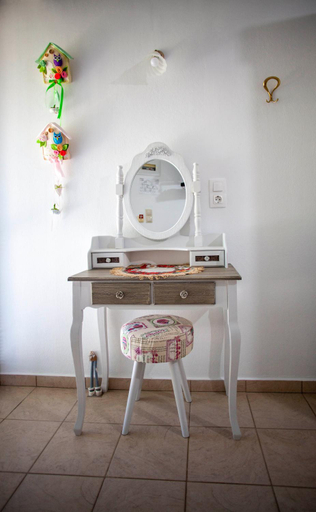 Others 5, Nostalgia Apartments, Crete
