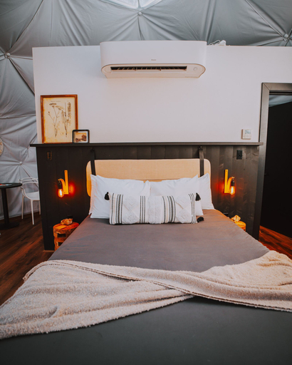 Bedroom 2, Starlight Haven Hot Springs, Garland