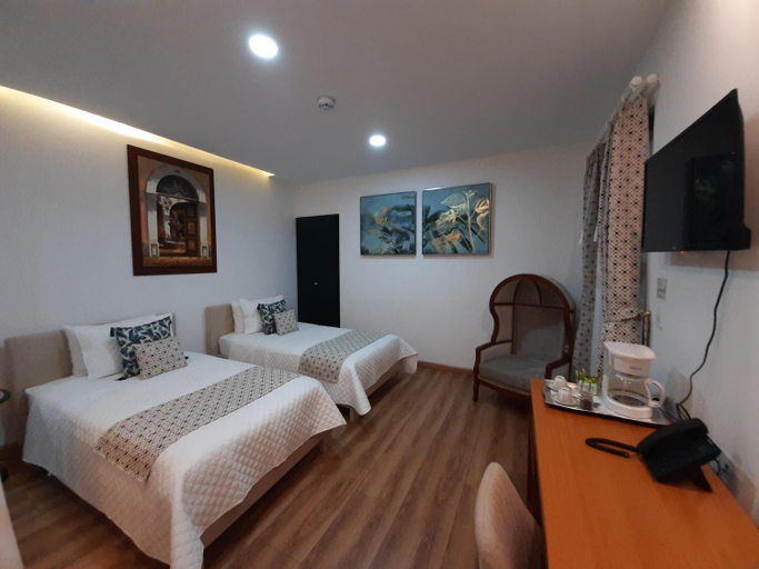 Bedroom 3, ADAMAS HOUSE HOTEL, Quito