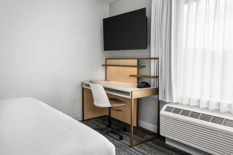 Bedroom 2, Towneplace Suites by Marriott Iron Mountain, Dickinson