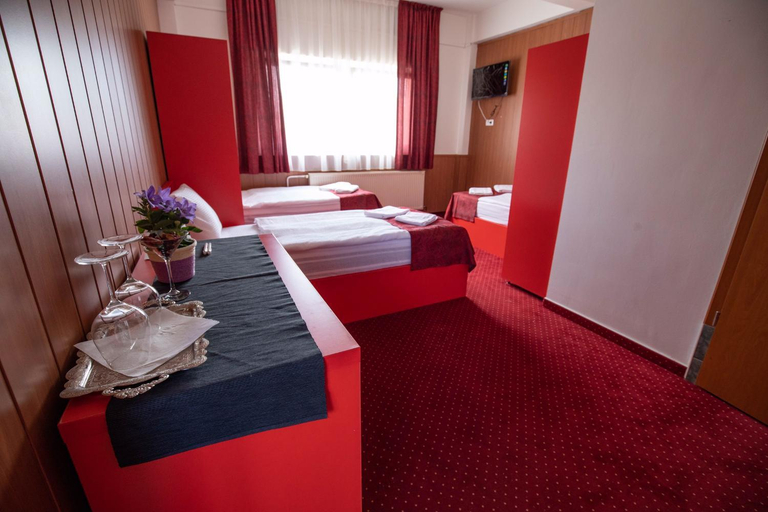 Bedroom 2, Nepliget Hotel, Budapesti