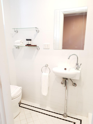 Bathroom 3