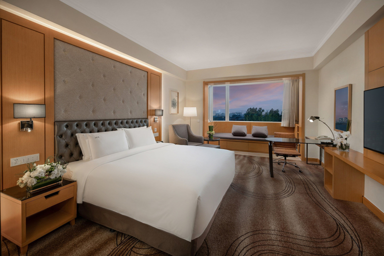 Bedroom 3, Holiday Inn Beijing Chang An West by IHG, Beijing