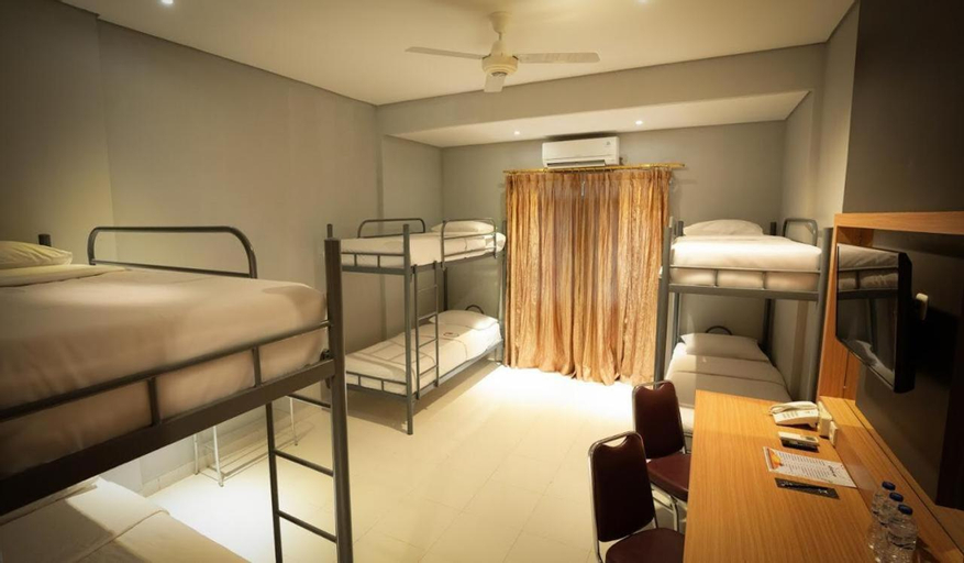 Bedroom 14