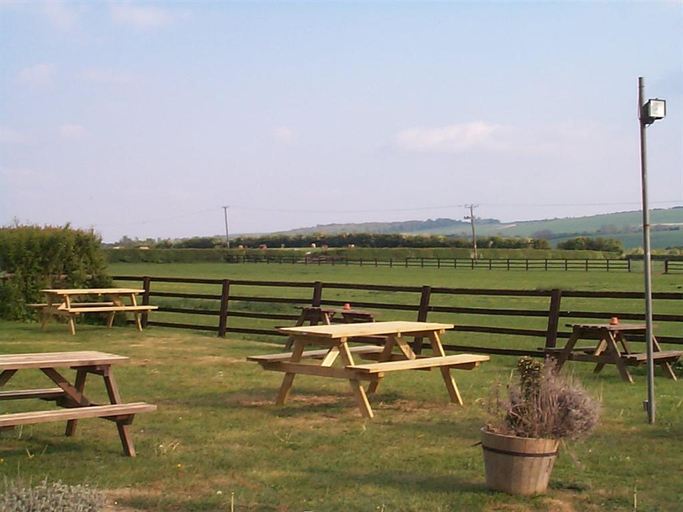 Others 5, The Fox and Hounds, Oxfordshire