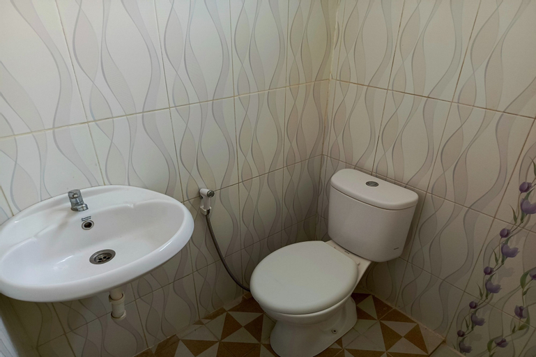 Bathroom 4