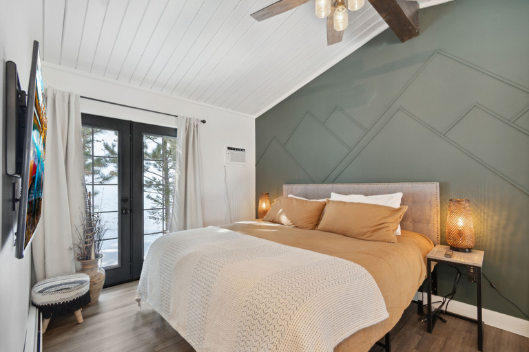 Bedroom 3, Ferncliff Lodge, Boulder