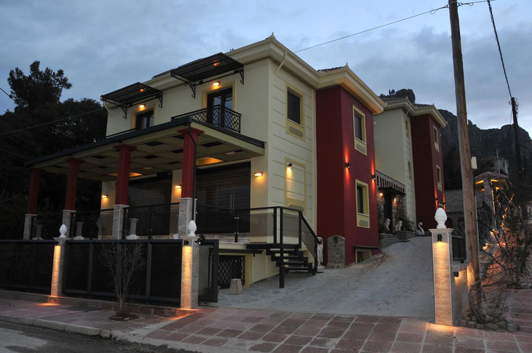 Others 2, Dominique Meteora House, Thessaly