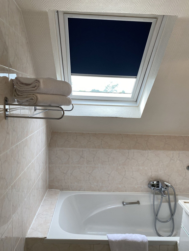 Bathroom 5, Le Clos Deauville Saint-Gatien, Calvados