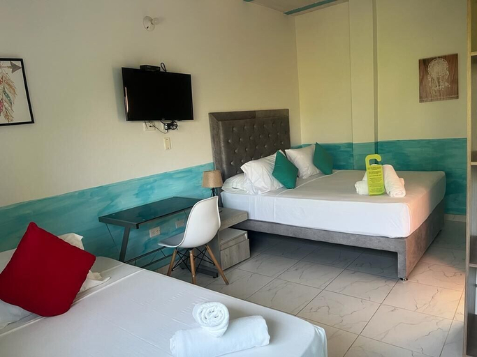 Bedroom 2, Amaranthus Hotel, Puerto Triunfo