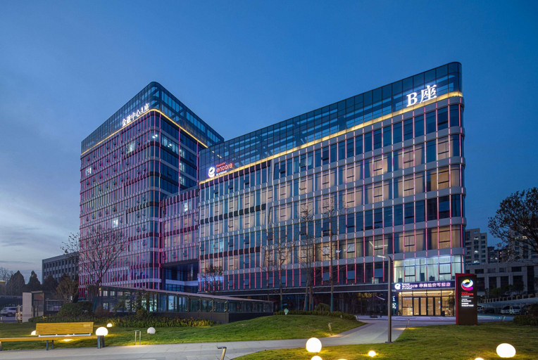 Exterior & Views, Ramada Encore By Wyndham Jinan Shanghe, Jinan
