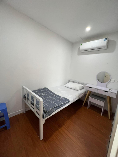 Ky tuc xa Vincom Tran Duy Hung - Hai khu nam nu rieng biet, Cầu Giấy