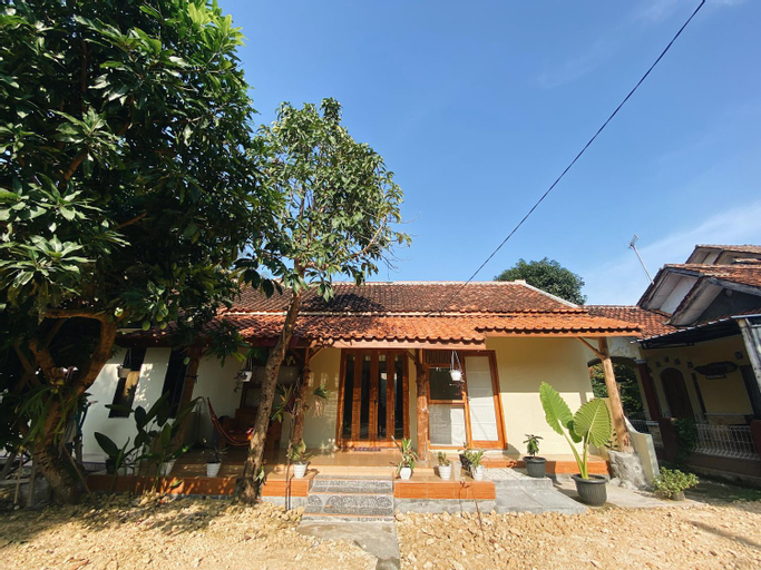 Sadewa homestay batukaras, Pangandaran