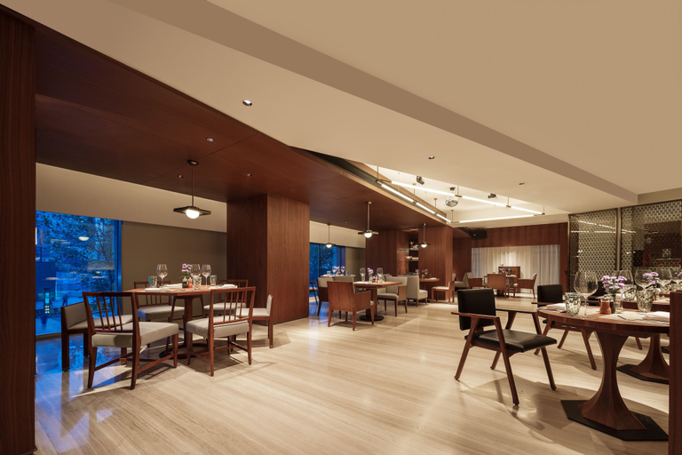 Food & Drinks 5, Maxx by Steigenberger on the Bund, Shanghai